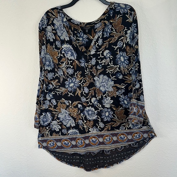 Lucky Brand Tops - Floral‎ Print Women's Top